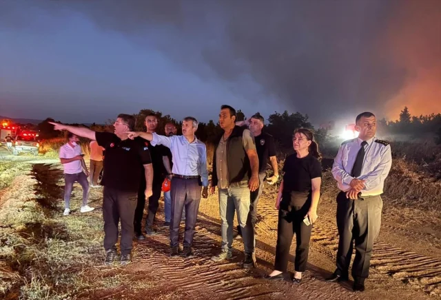 Edirne'de Şiddetli Orman Yangını ile Mücadele Devam Ediyor