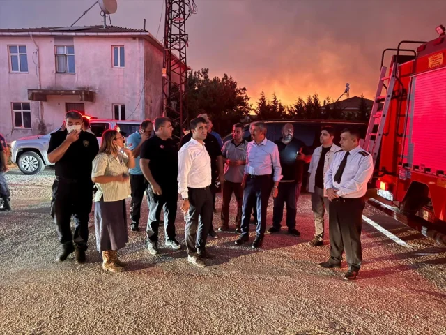 Edirne'de Şiddetli Orman Yangını ile Mücadele Devam Ediyor