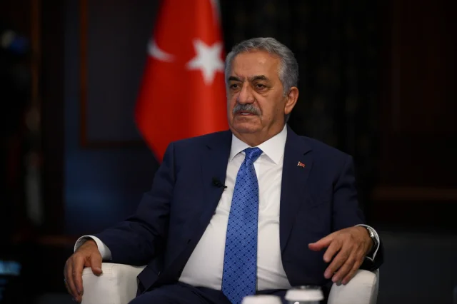 AK Parti'den Yeni Anayasa Çağrısı ve Darbe Karşıtı Vurgular