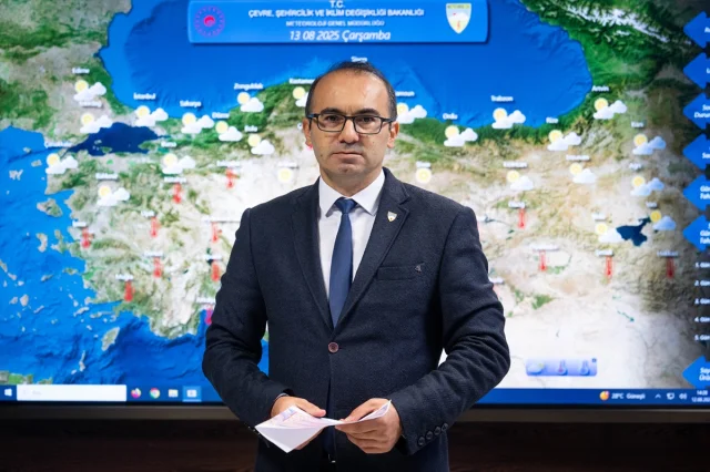 Türkiye'yi Kavuran Sıcaklar Devam Ediyor: Uzmanlar Uyardı
