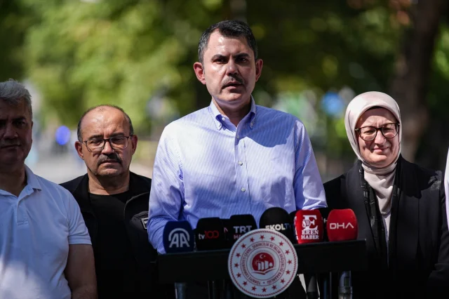 Balıkesir Depremine Hızlı Müdahale Devam Ediyor