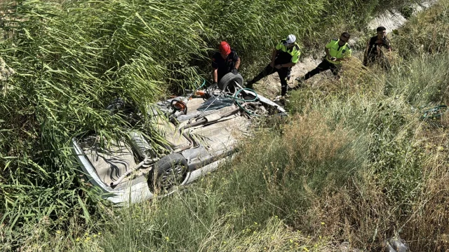 Kütahya'da Su Kanalına Devrilen Araçtan Mucizevi Kurtuluş