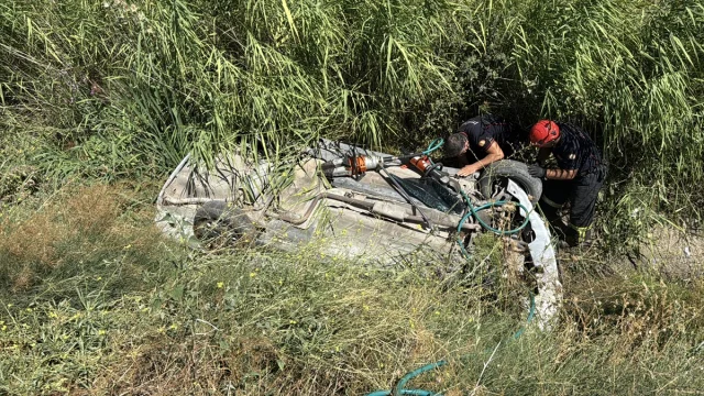 Kütahya'da Su Kanalına Devrilen Araçtan Mucizevi Kurtuluş