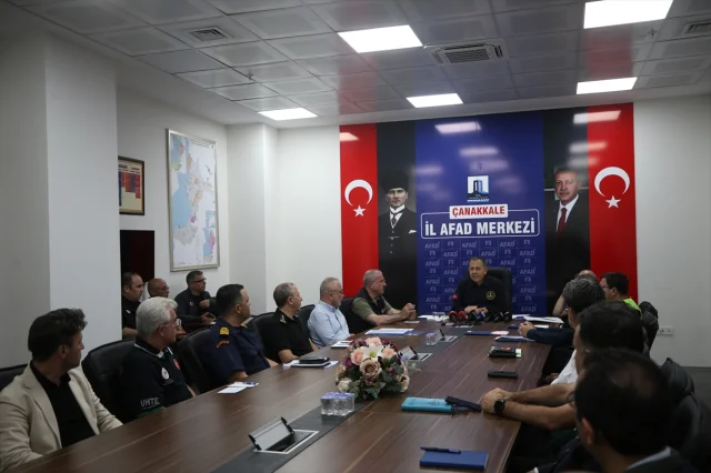 Çanakkale'de Büyük Orman Yangını: Bölgede Seferberlik Ruhuyla Çalışıldı