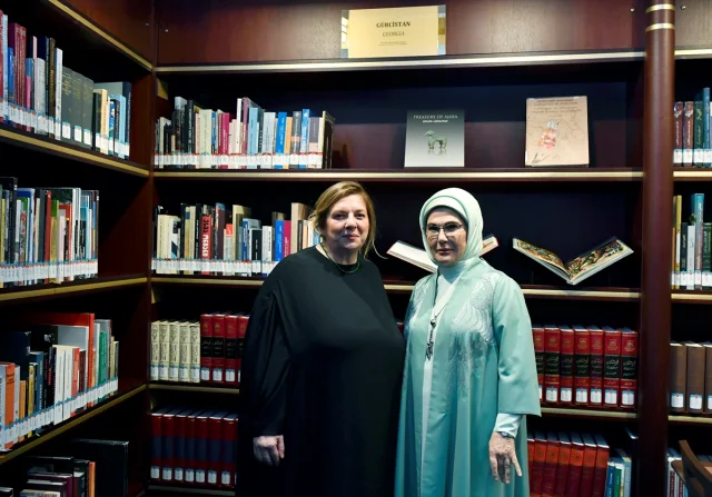 Emine Erdoğan ve Tamar Bagrationi'den Anlamlı Ziyaret: Millet Kütüphanesi'nde Tarih ve Kültür Yolculuğu