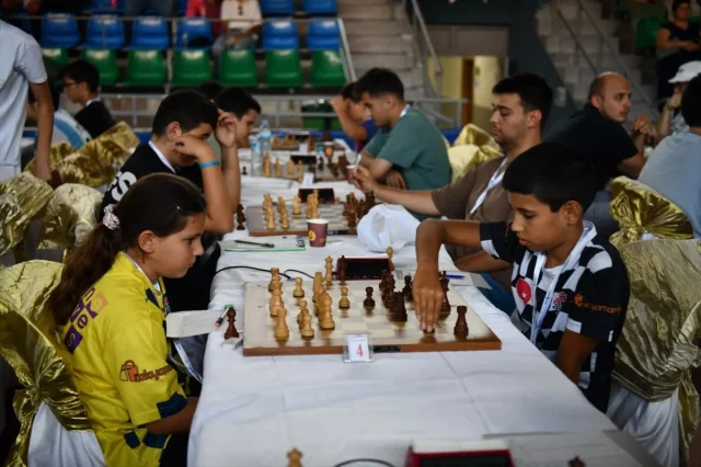 Keşan'da 20. Uluslararası Satranç Turnuvası Heyecanı Başladı