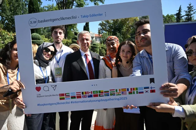 Ankara'da Uluslararası Gençlik Buluşması Coşkuyla Gerçekleşti