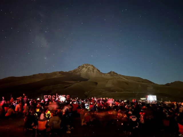 Erciyes'te Perseid Meteor Yağmuru Görsel Şölen Yarattı