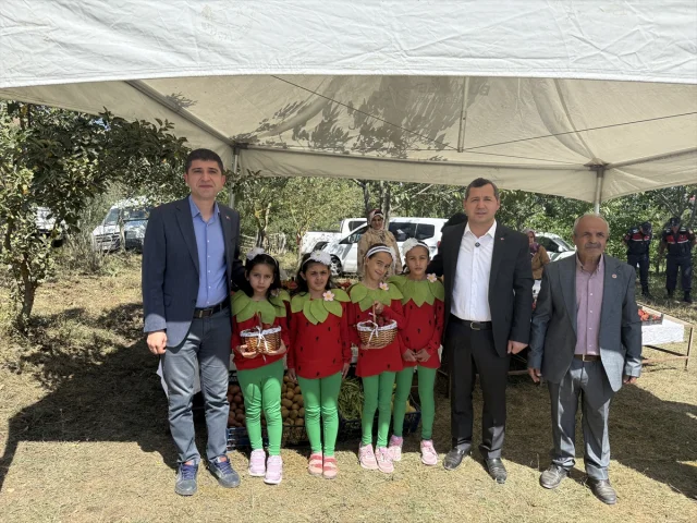 Alaçam'da Çilek Festivali Coşkusu Üretim Hedeflerini Büyütüyor