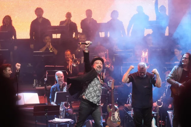 Yavuz Çetin Anısına Muhteşem Konser: Harbiye'de Müzikseverlerle Buluştu