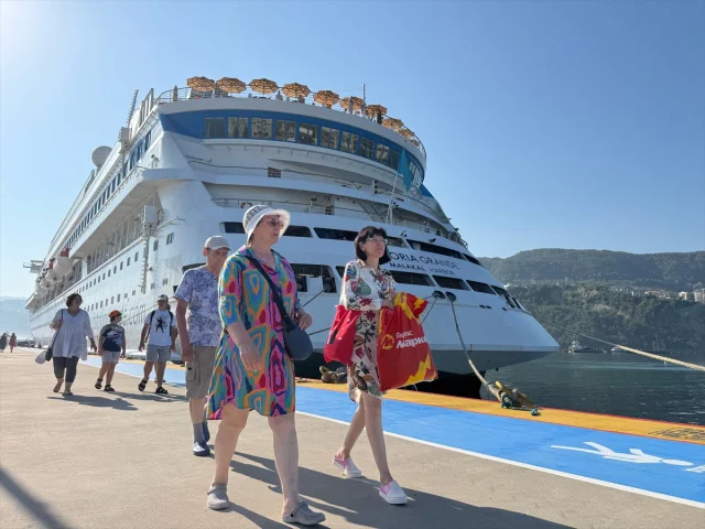 Astoria Grande Yolcuları Amasra'nın Tarihi Güzelliklerine Ha...