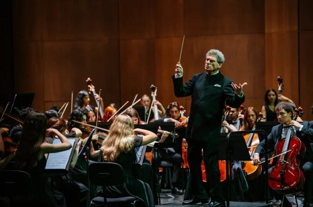 Genç Müzisyenler Sabancı Vakfı'nın Desteğiyle Uluslararası T...