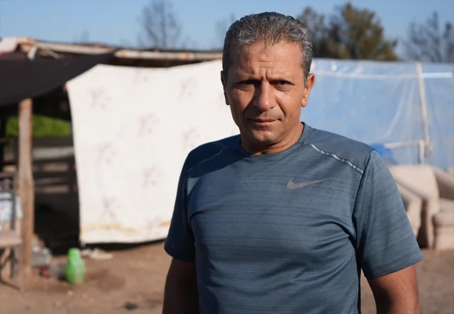 İzmir'de Mahalle Sakinleri Orman Yangınının Yol Açtığı Korku...