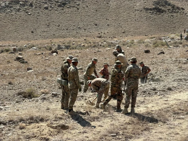 Kırgızistan ve Tacikistan Arasında Sınır Güvenliği Hamlesi