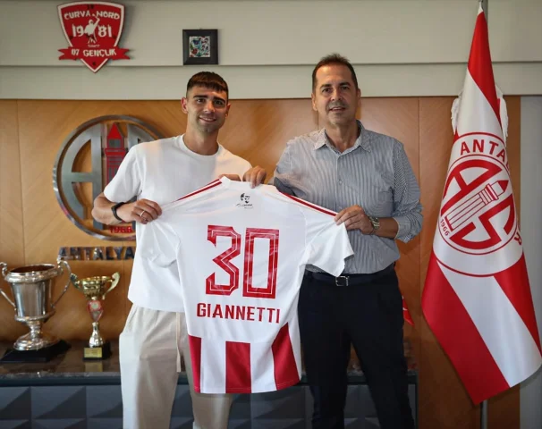 Antalyaspor'da Yeni Dönem: Lautaro Giannetti Transfer Edildi