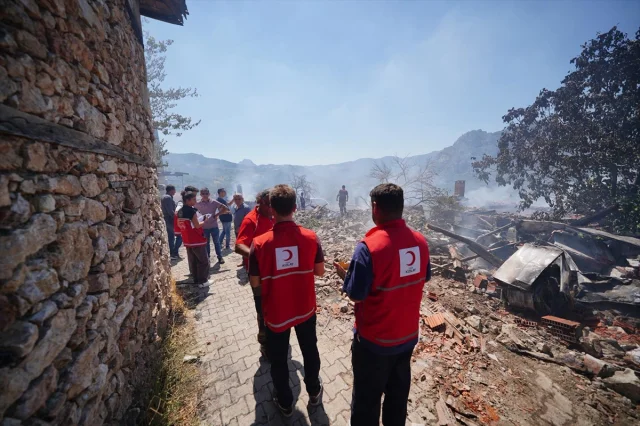 Türk Kızılay'ın Orman Yangınları ile Mücadeledeki Etkin Rolü