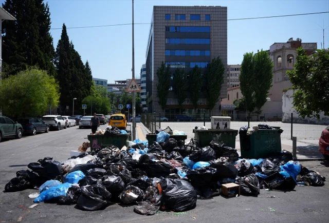 İzmir'in Çöp Sorunu Büyüyor: Tepkiler Artıyor