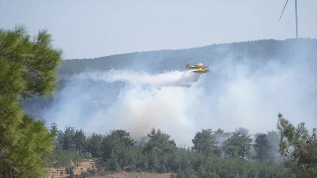 Çanakkale Orman Yangını Söndürülmeye Çalışılıyor