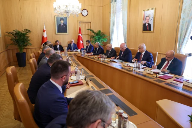 Numan Kurtulmuş Gürcistan Cumhurbaşkanı ile Görüştü: Kritik Mesajlar Verildi