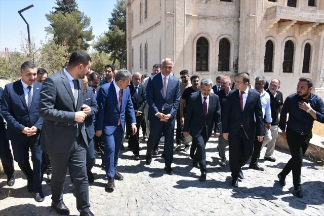 Bakan Ersoy'dan Cudi Dağı'nda Tarih ve Doğa Ziyareti