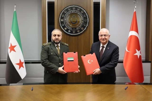 Türkiye ve Suriye Arasında Tarihi Savunma İşbirliği Görüşmesi