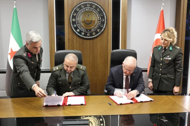 Türkiye ve Suriye Arasında Tarihi Savunma İşbirliği Görüşmesi