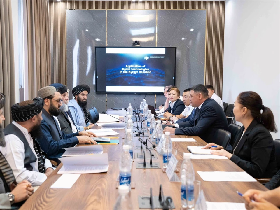 Kırgızistan'da Afgan Heyeti ile Dijital Vergi Sistemi Üzerine Önemli Görüşme
