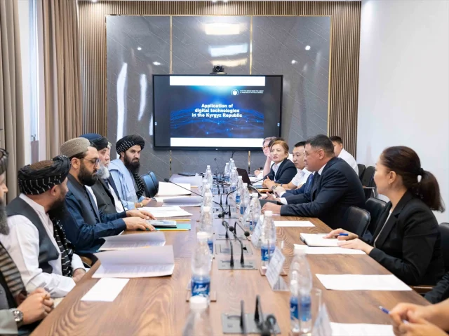 Kırgızistan'da Afgan Heyeti ile Dijital Vergi Sistemi Üzerine Önemli Görüşme