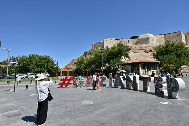 Gaziantep'te Kavurucu Sıcaklarla Baş Etme Yöntemleri Çeşitleniyor