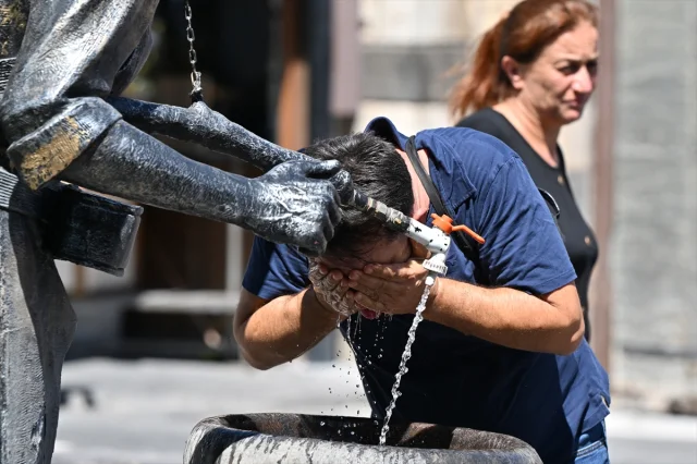 Gaziantep'te Kavurucu Sıcaklarla Baş Etme Yöntemleri Çeşitleniyor