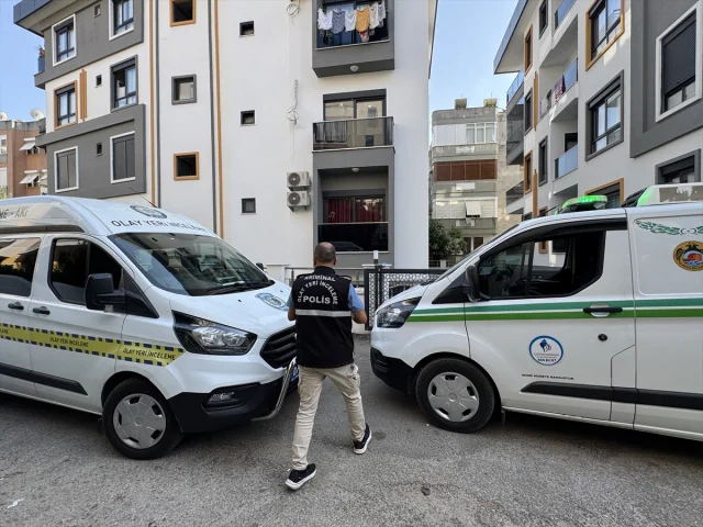 Antalya'da Cinayet: İhbarını Kendi Yapan Katil Zanlısı