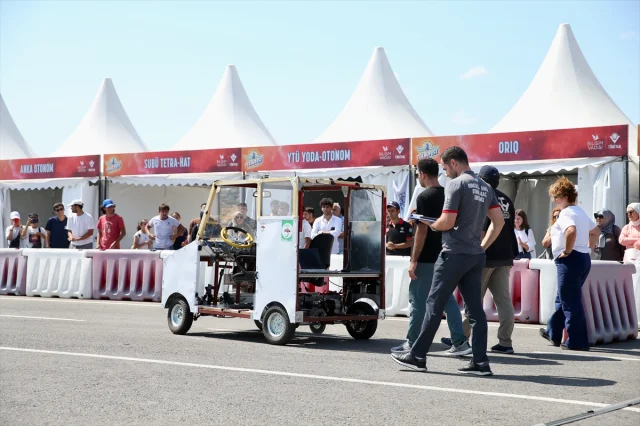 TEKNOFEST'te Robotaksi Rüzgarı Esti