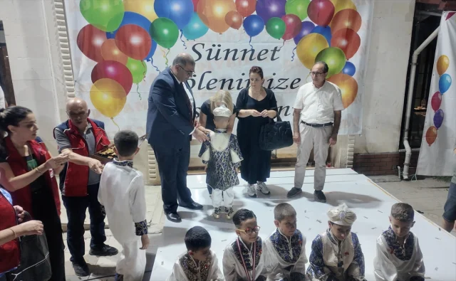 Adıyaman'da Renkli Sünnet Şöleni Düzenlendi