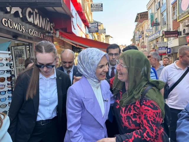 Bakan Göktaş, Bartın’da Esnaf ve Vatandaşlarla Buluştu