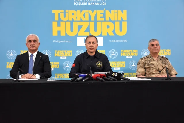 İçişleri Bakanı Yerlikaya Muş'ta Güvenlik ve Uyuşturucu İle Mücadelede Kararlılık Mesajı Verdi