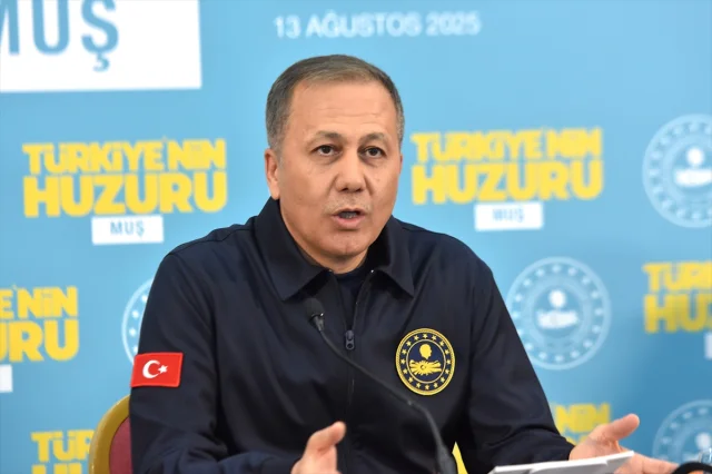 İçişleri Bakanı Yerlikaya Muş'ta Güvenlik ve Uyuşturucu İle Mücadelede Kararlılık Mesajı Verdi