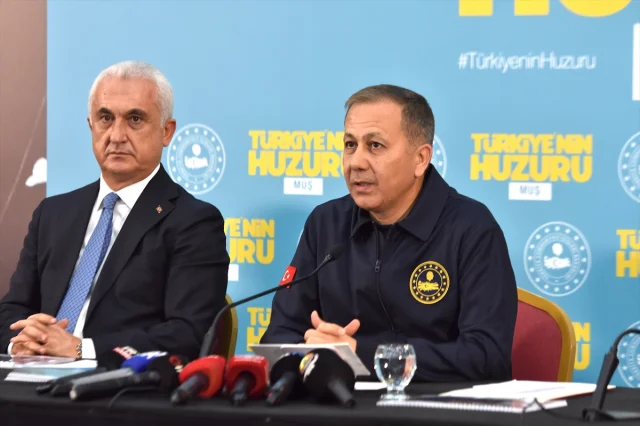 İçişleri Bakanı Yerlikaya Muş'ta Güvenlik ve Uyuşturucu İle Mücadelede Kararlılık Mesajı Verdi