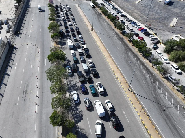Gurbetçiler Kapıkule'den Duygusal Ayrılık Yaşıyor