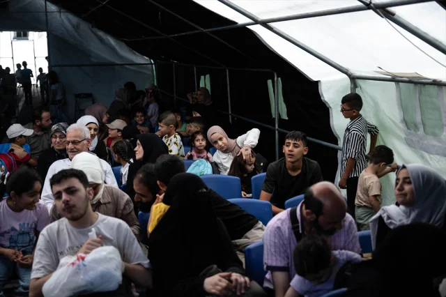 Suriye'ye Dönüş Yolculuğu: Suriyeliler 8 Yıl Sonra Neler Söylüyor?