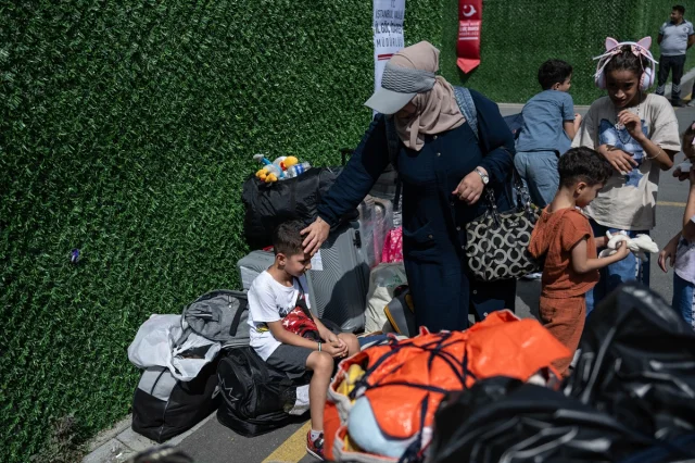 Suriye'ye Dönüş Yolculuğu: Suriyeliler 8 Yıl Sonra Neler Söylüyor?