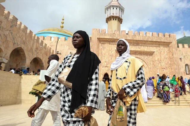 Senegal'de Milyonlar "Büyük Magal" İçin Toplandı: Dev Anma Etkinliği