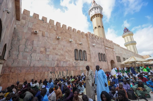 Senegal'de Milyonlar "Büyük Magal" İçin Toplandı: Dev Anma Etkinliği