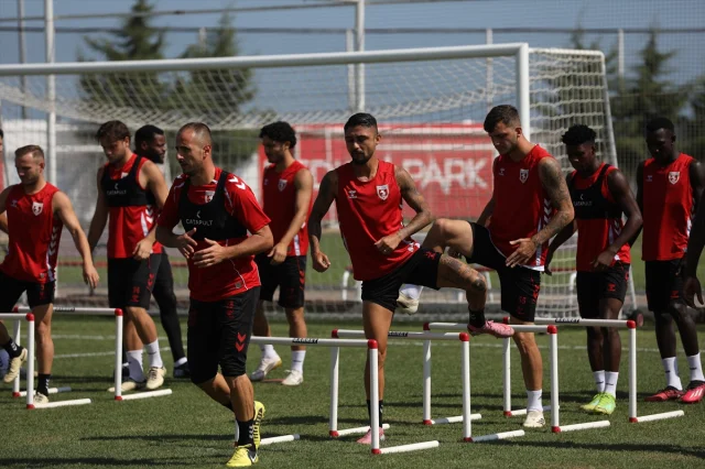 Samsunspor Transferlere Hız Verdi Rekabet Kızışıyor