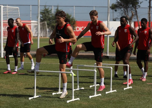 Samsunspor Transferlere Hız Verdi Rekabet Kızışıyor
