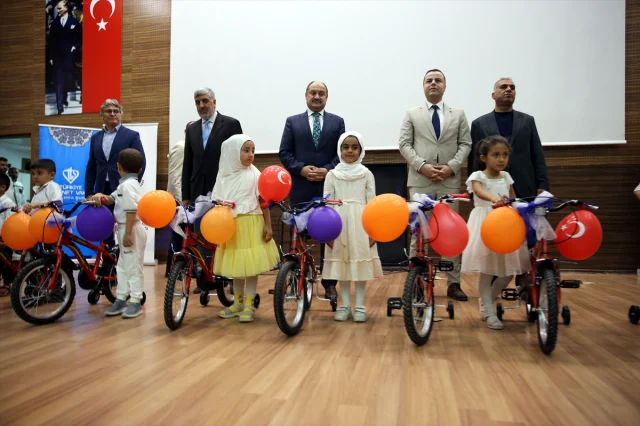 Şanlıurfa'da 700 Çocuğa Unutulmaz Hediye Sürprizi