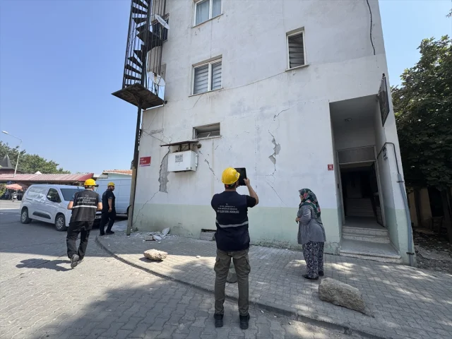Sındırgı'nın Yürek Sızlatan Deprem Gerçeği: Hasar Tespit Çalışmaları Ne Aşamada?