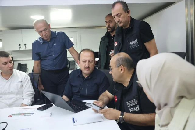 Sındırgı'daki Depremin Ardından Bölgedeki Çalışmalar Titizlikle Devam Ediyor
