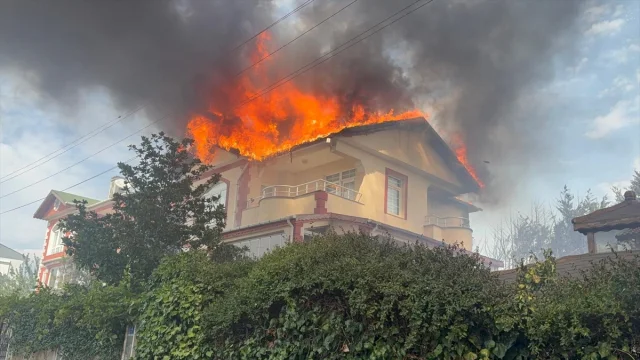 Çorlu'da Korkutan Yangın Herkesi Tedirgin Etti