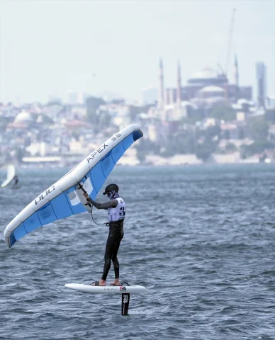 İstanbul'da Rüzgarın Efendileri Audi Wingfoil Racing Dünya Kupası'nda Yarışıyor