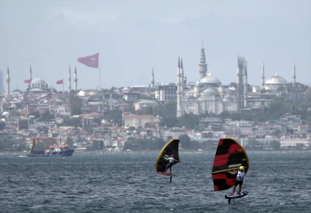 İstanbul'da Rüzgarın Efendileri Audi Wingfoil Racing Dünya Kupası'nda Yarışıyor